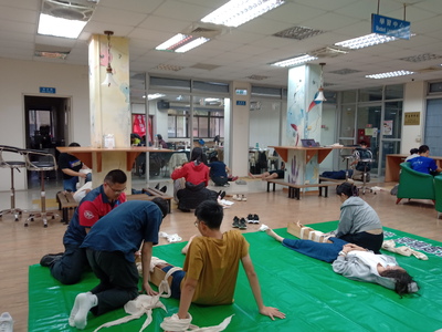 113.11.09-10南大校區紅十字會急救員證照班圖片